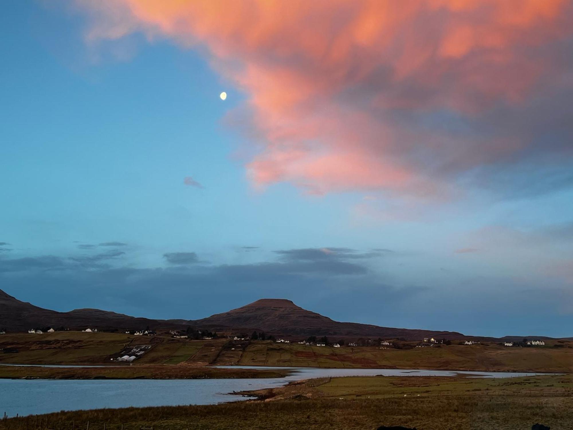 The Bothy, Vatten, Dunvegan Lonmore Eksteriør bilde